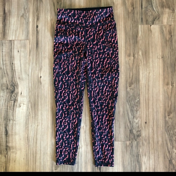 Sweaty Betty zero gravity pants - Picture 2 of 9